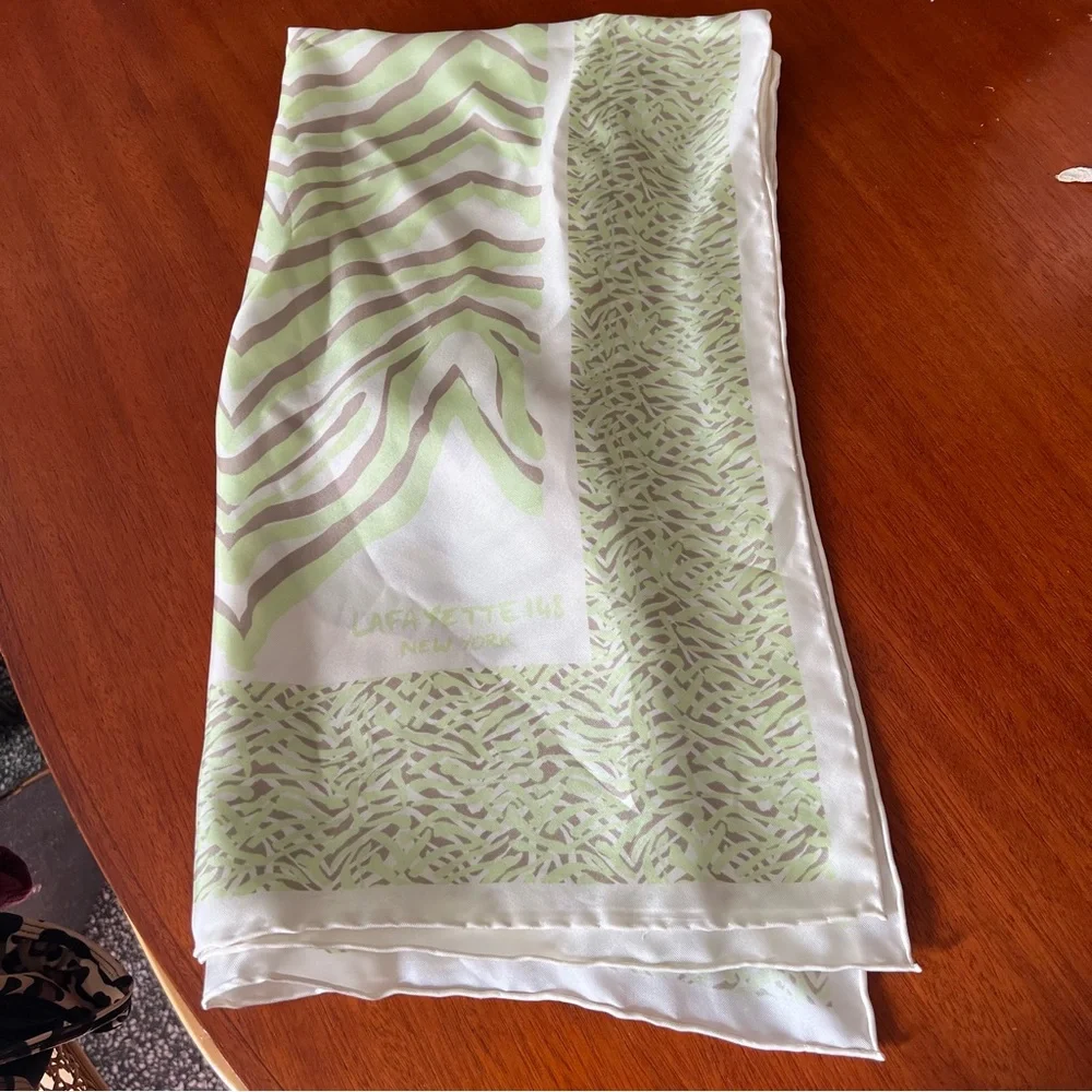 Lafayette 148 New York Green Cream Scarf